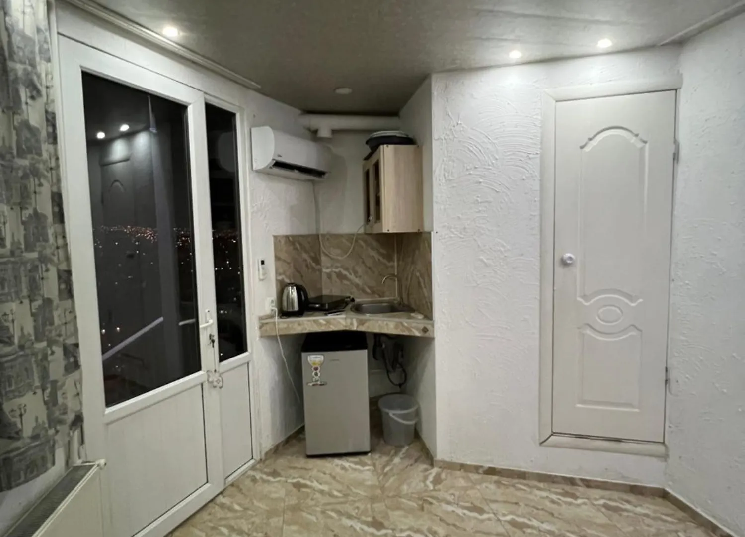 Ferienwohnung 5Th Floor B Tbilisi 0*,